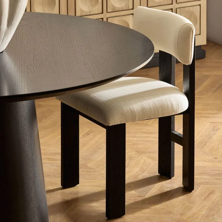 LENZ CHAIR